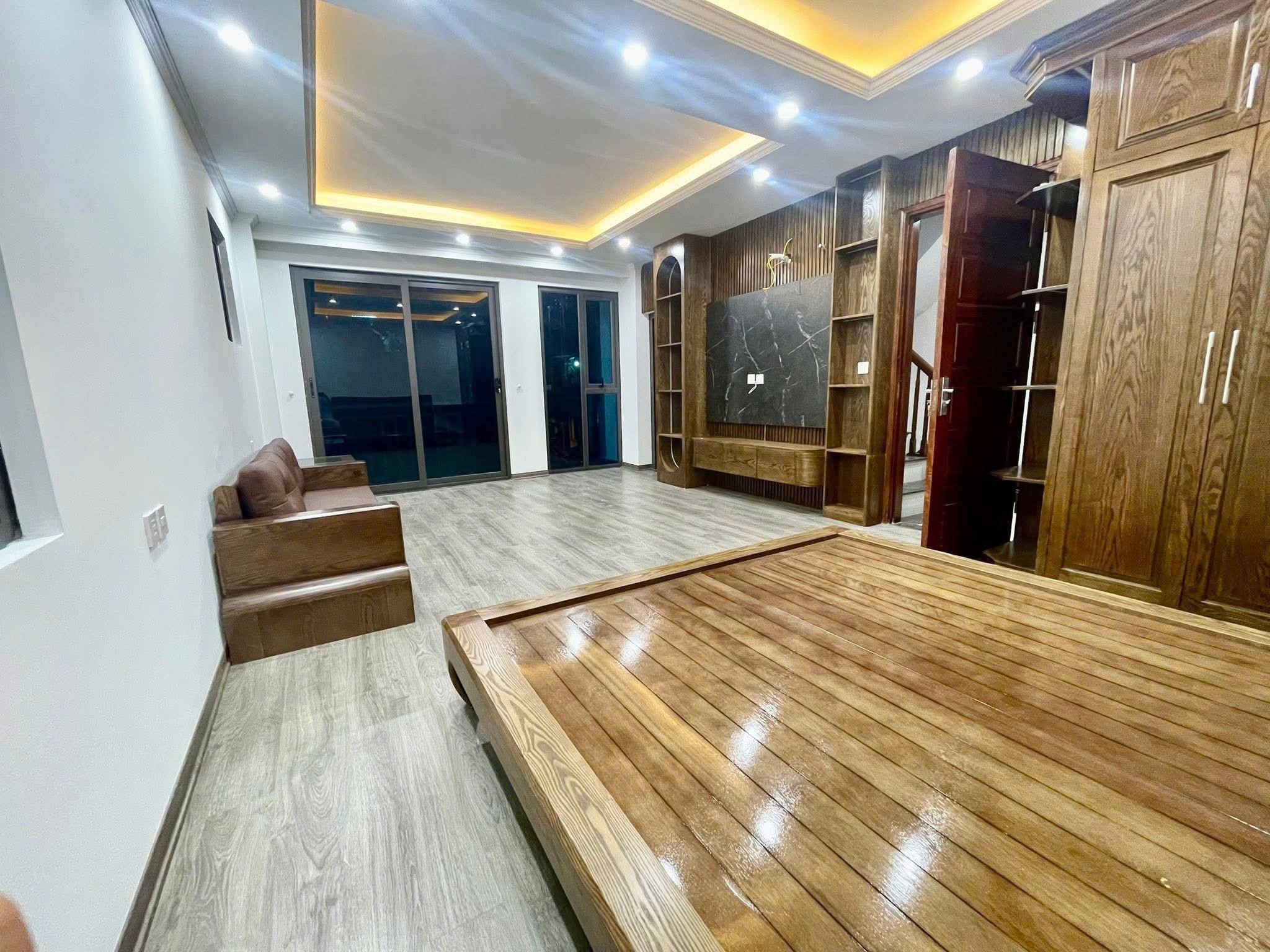 Chỉ 15 tỷ có nhà phân lô Vương Thừa Vũ 50m, 5T, ô tô vào nhà. 5