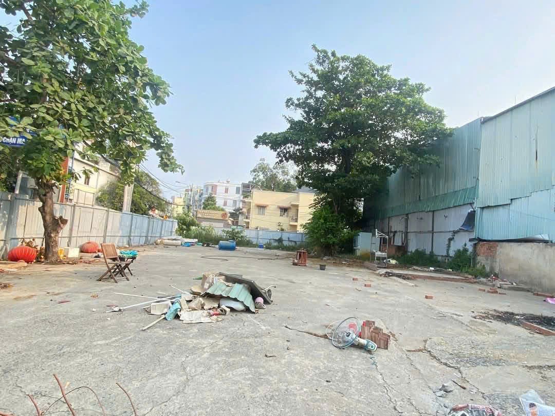Cho thuê Đất Phường Bình Trưng Đông, Quận 2, Diện tích 630m², Giá Thương lượng 2