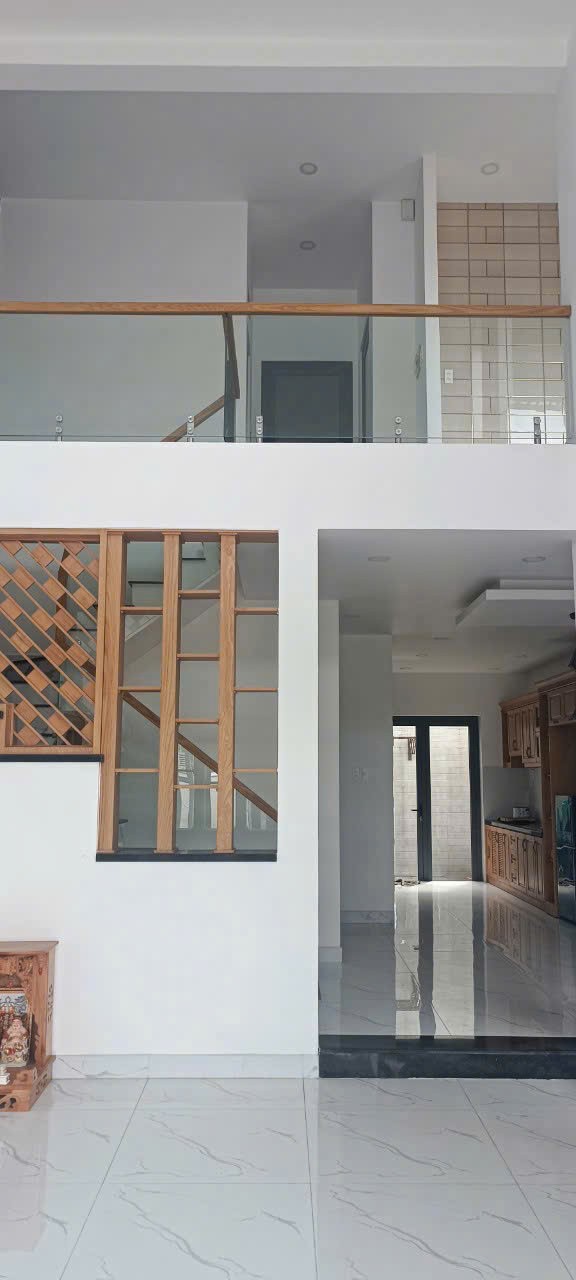 Biệt thự mini 2/ tỉnh lộ 15, xã Tân Thạnh Đông dt 150m2 1 lầu 3pn 2wc giá 3,8 tỷ 3
