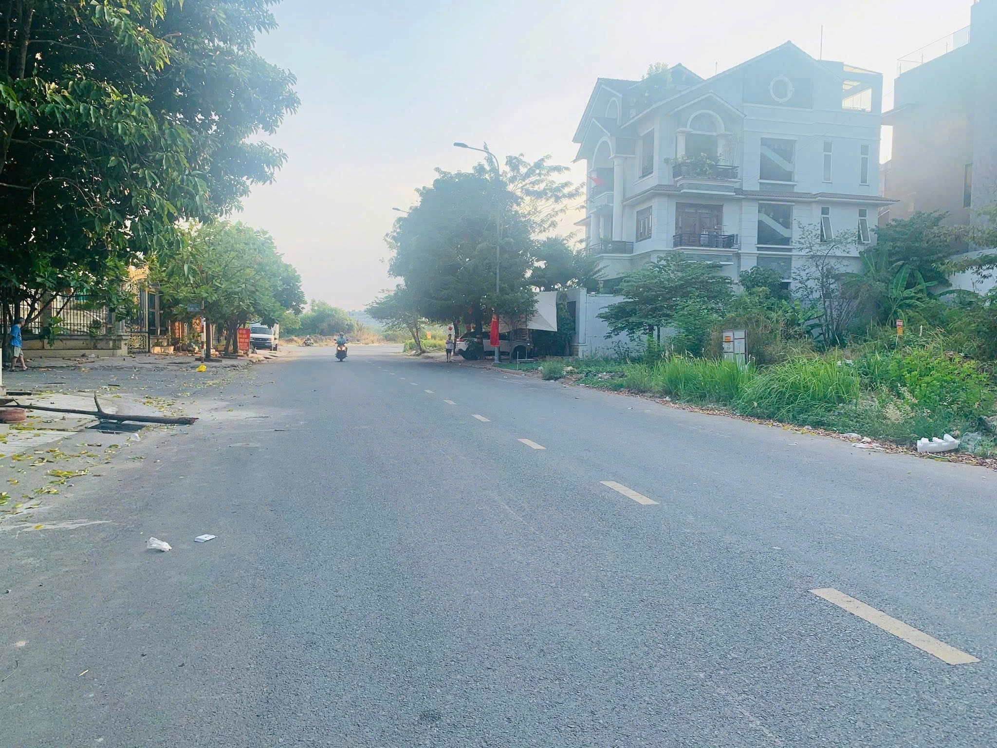Cần bán Biệt thự Phường Thạnh Mỹ Lợi, Quận 2, Diện tích 300m², Giá 126 Tỷ 7