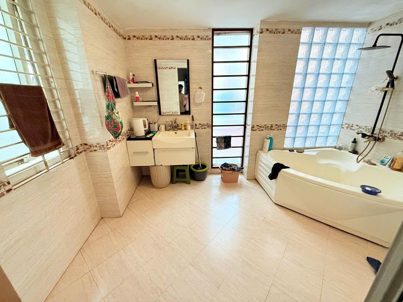 Cần bán Nhà mặt tiền đường Võ Thị Sáu, Phường Bạch Mai, Diện tích 110m², Giá 30 Tỷ 3