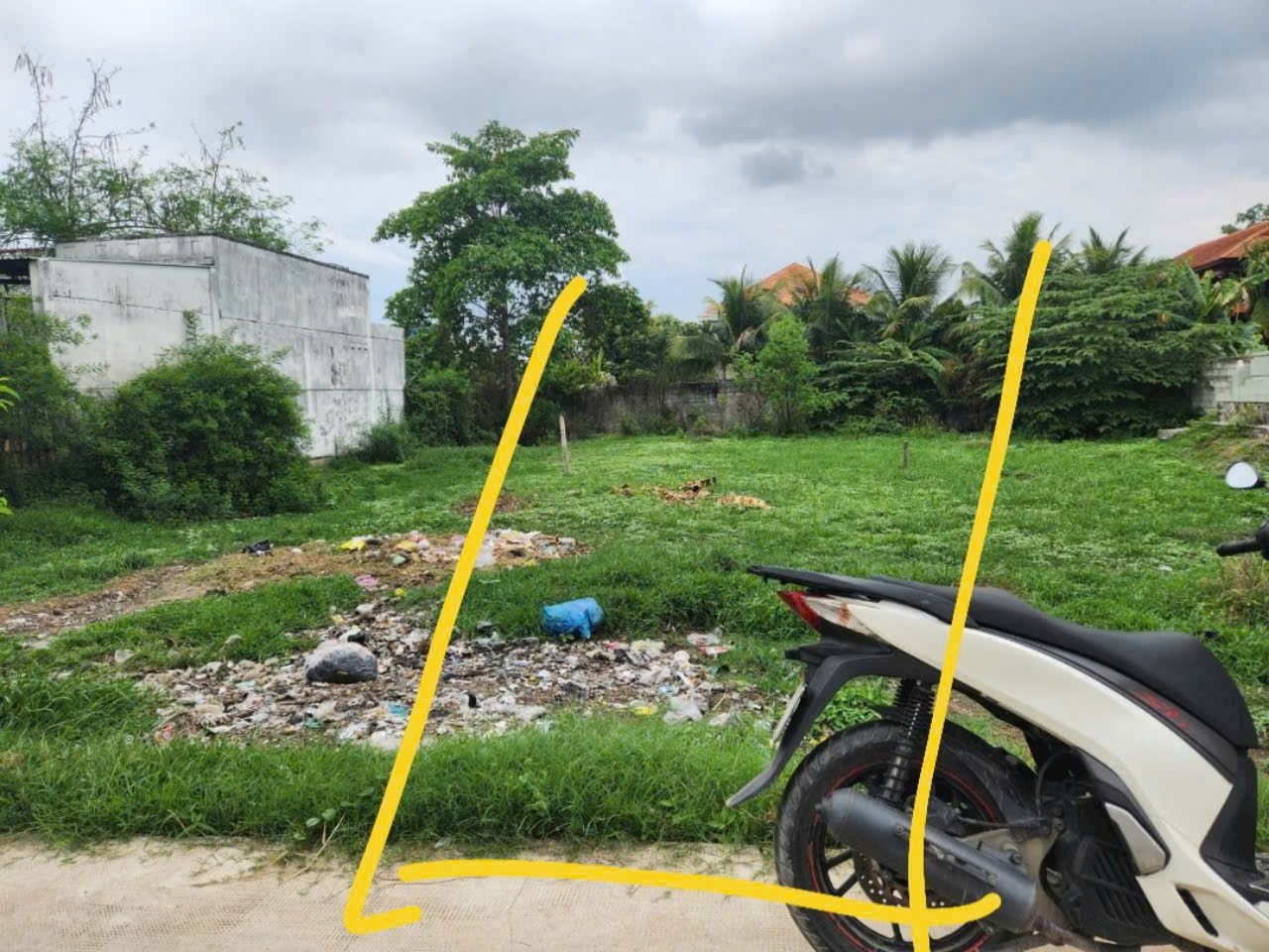 299m2 đất vườn hẻm đường beton 5m ấp 3, Đức Hòa Đông giá 1,35 tỷ 2
