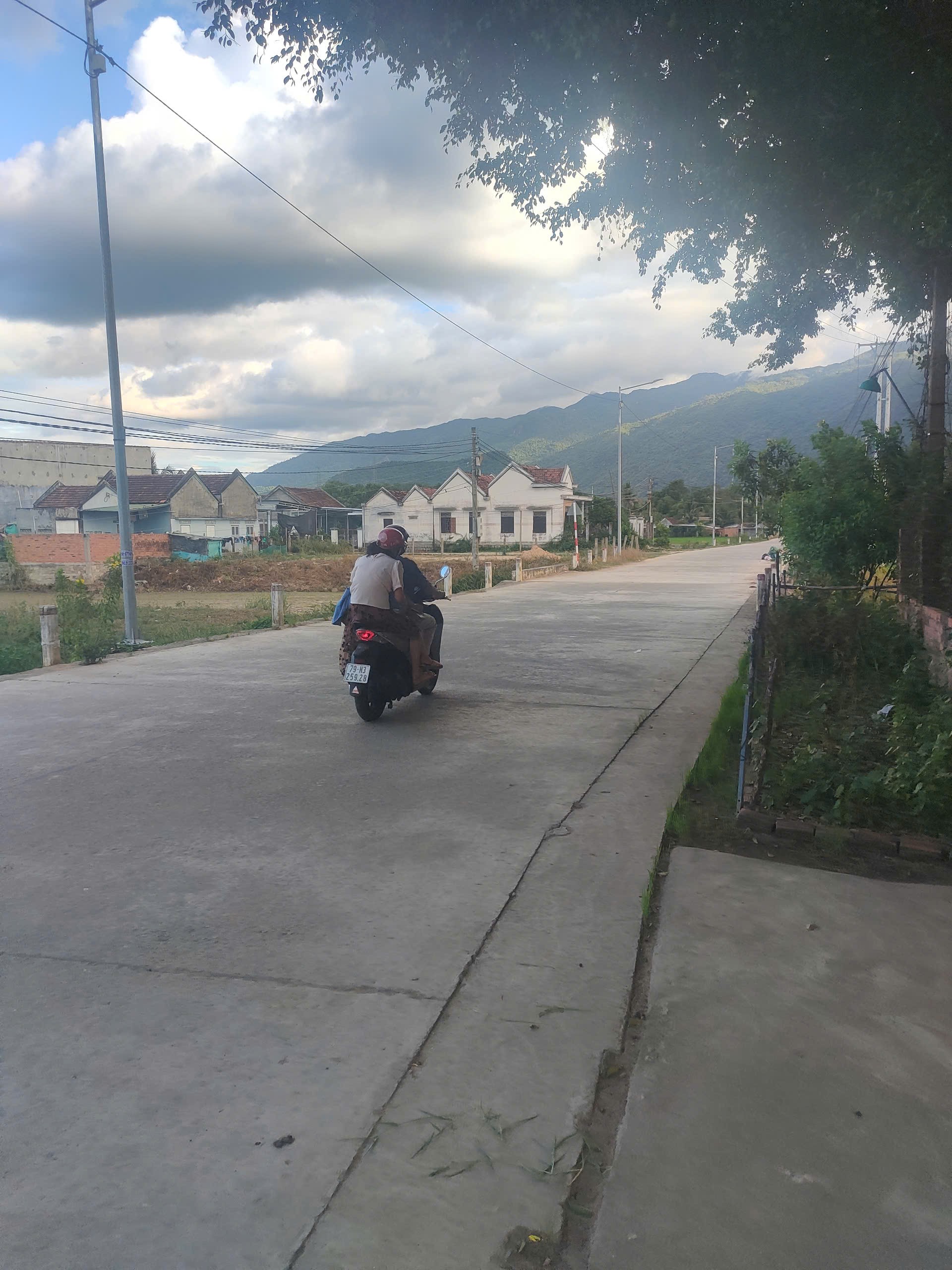 bán nhà ngang 22m mặt tiền đường chính xã Ninh Hưng Ninh Hòa 0985451850 3