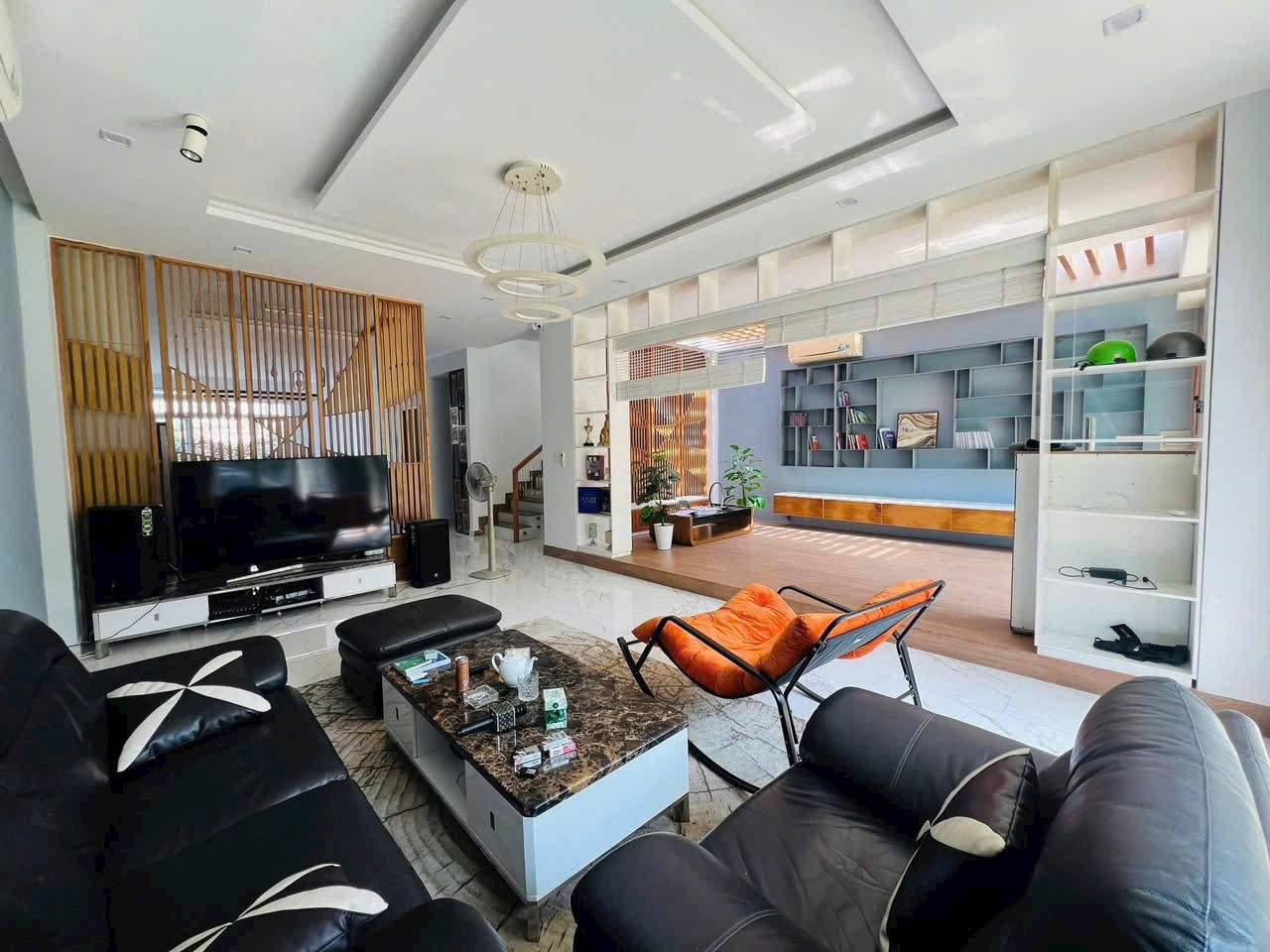 Cần bán Nhà mặt tiền Phường Phú Hữu, Quận 9, Diện tích 160m², Giá 20 Tỷ 4