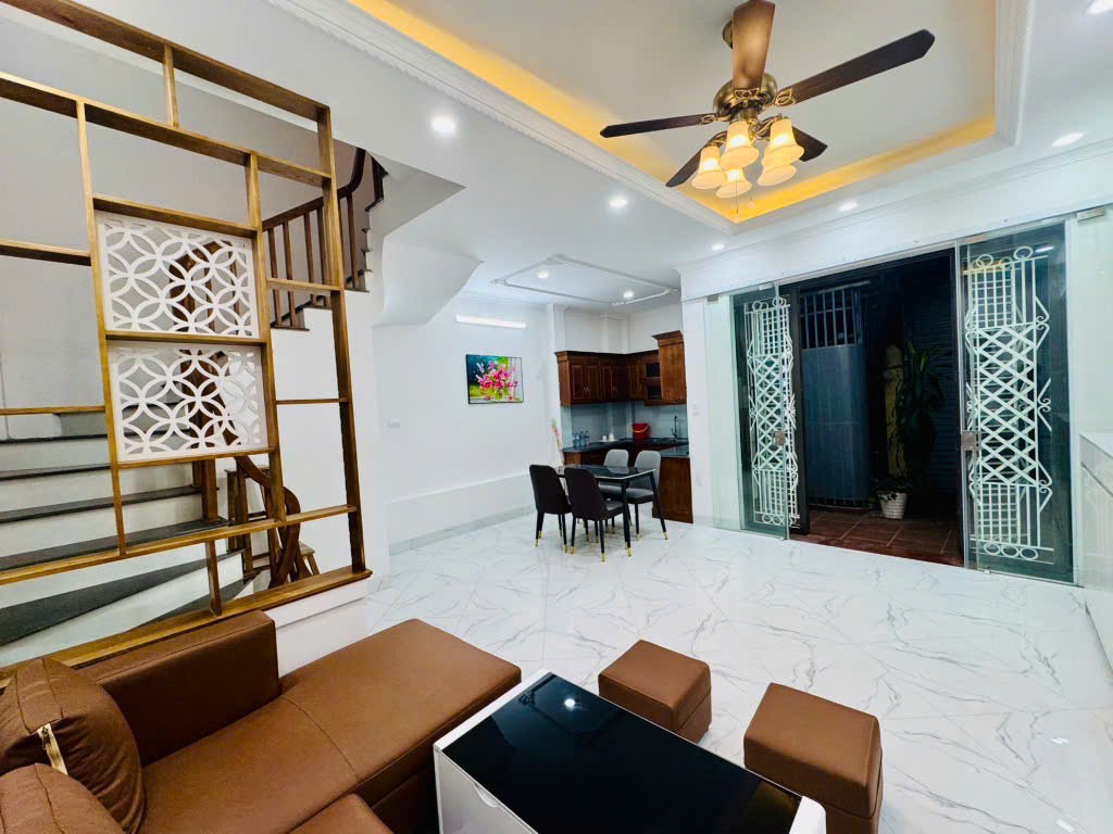 Bán Nhà Nam Dư Lĩnh Nam 39m 5 Tầng 4  phòng Tặng Hết Nội Thất Sổ Đỏ Riêng 2