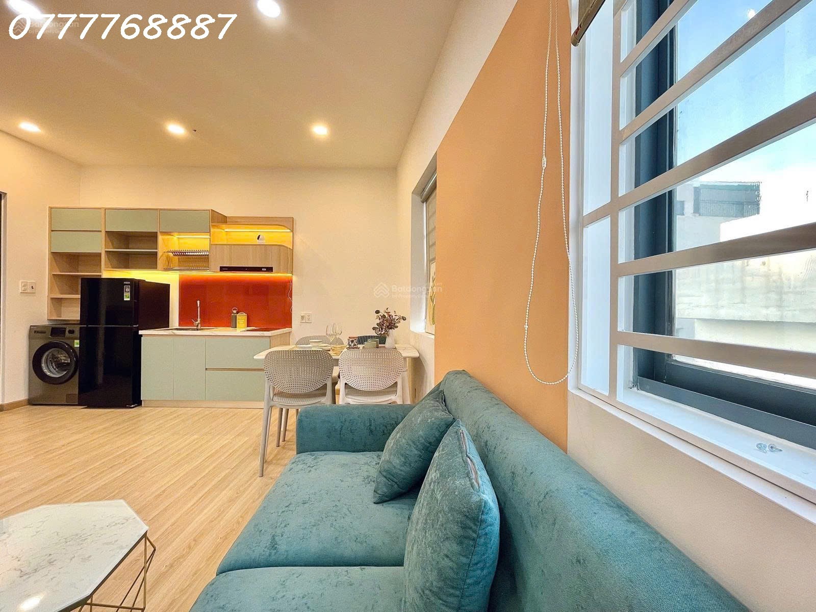 Bán tòa CHDV cao cấp Tân Bình gần sân bay cho thuê khoán 100tr/ tháng 2