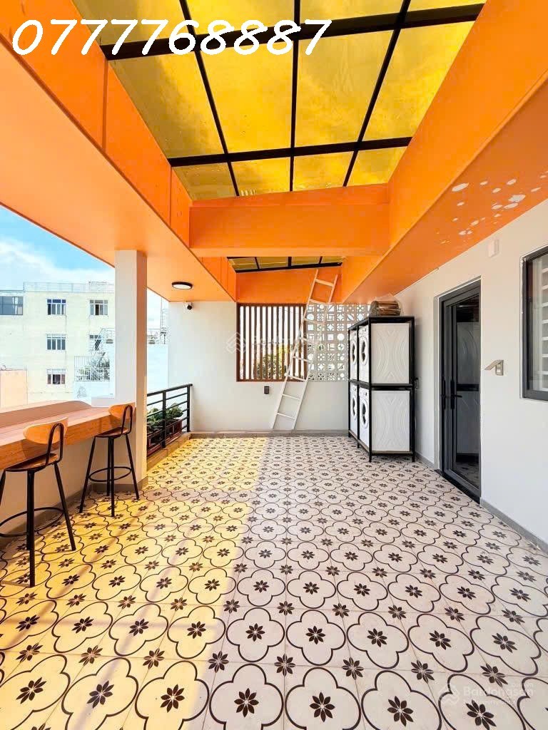 Bán tòa CHDV cao cấp Tân Bình gần sân bay cho thuê khoán 100tr/ tháng 5