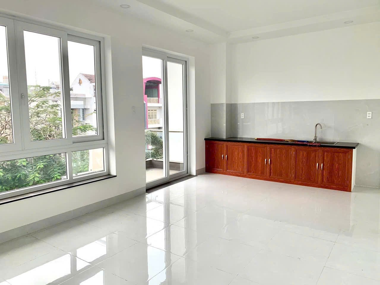 Cho thuê Nhà mặt tiền Quận 9, Hồ Chí Minh, Diện tích 140m², Giá 25 Triệu/tháng 5