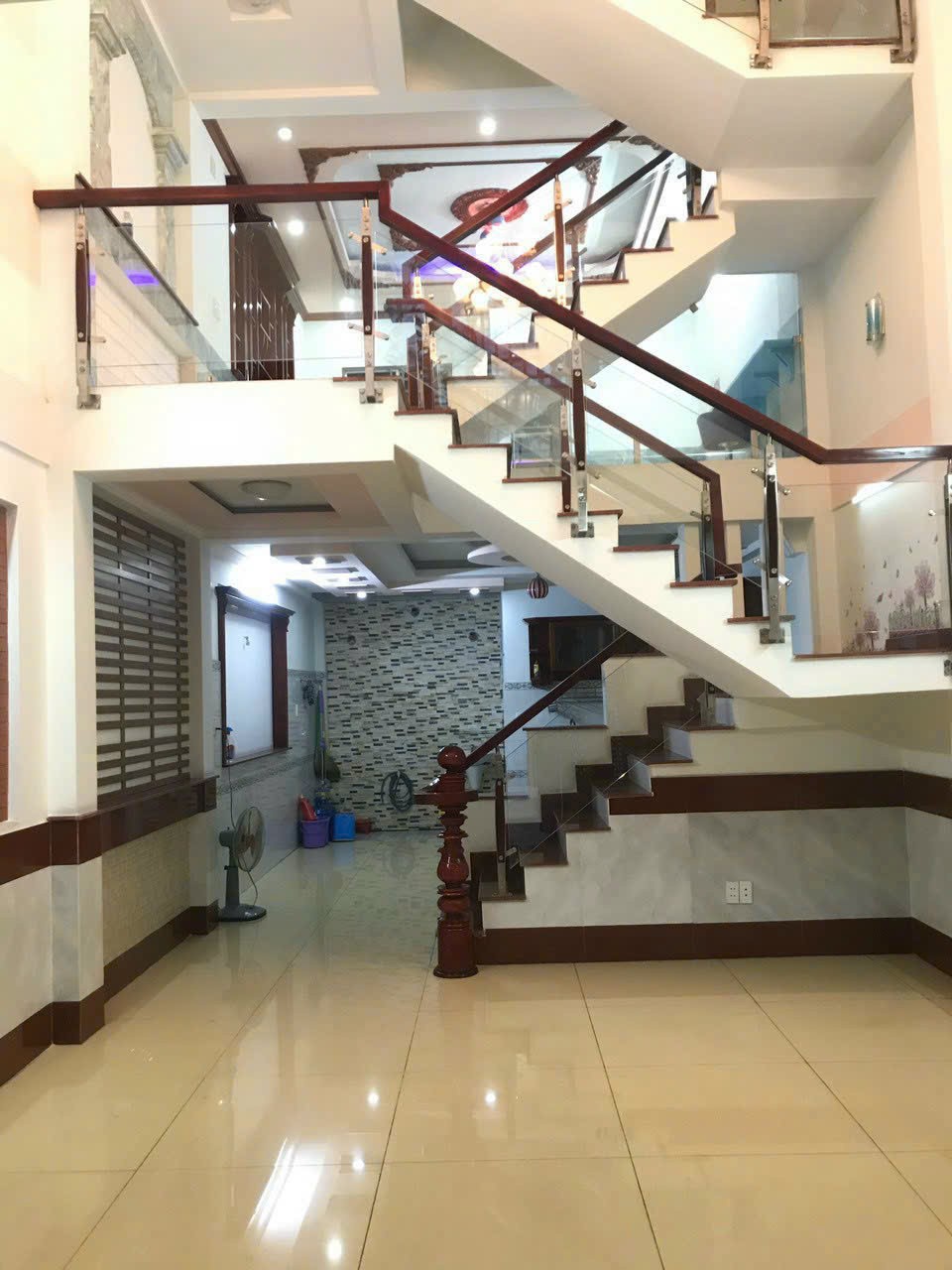 BÁN NHÀ ĐẸP 1 SẸC HUỲNH THỊ HAI – HẺM 8M, KHU NHÀ LẦU ĐỒNG BỘ – GIÁ CHỈ 5.65 TỶ! 2