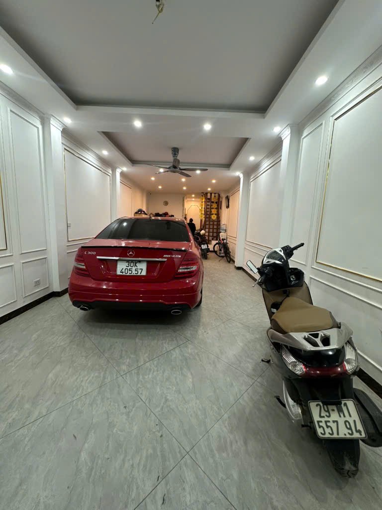HIẾM NGUYỄN KHOÁI, HOÀNG MAI, Ô TÔ TẢI ĐỖ CỬA VÀO NHÀ, SIÊU RỘNG, THANG MÁY 145M 4T, CHỈ 17 TỶ