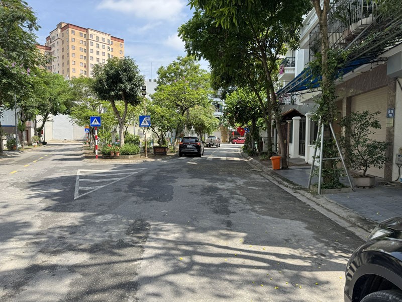 [Giang Biên Bán Nhà Cấp 4] 72,67m2 mặt tiền đẹp, đường 13,5m: Cạnh Vườn Hoa, Trường, Chợ! 3