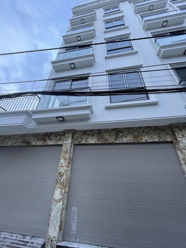 NHÀ MỚI Ô TÔ QUA- VÀO NHÀ Phố  Nguyễn Văn Linh 60m2,X 6 Tầng,10.5 tỷ Long Biên.