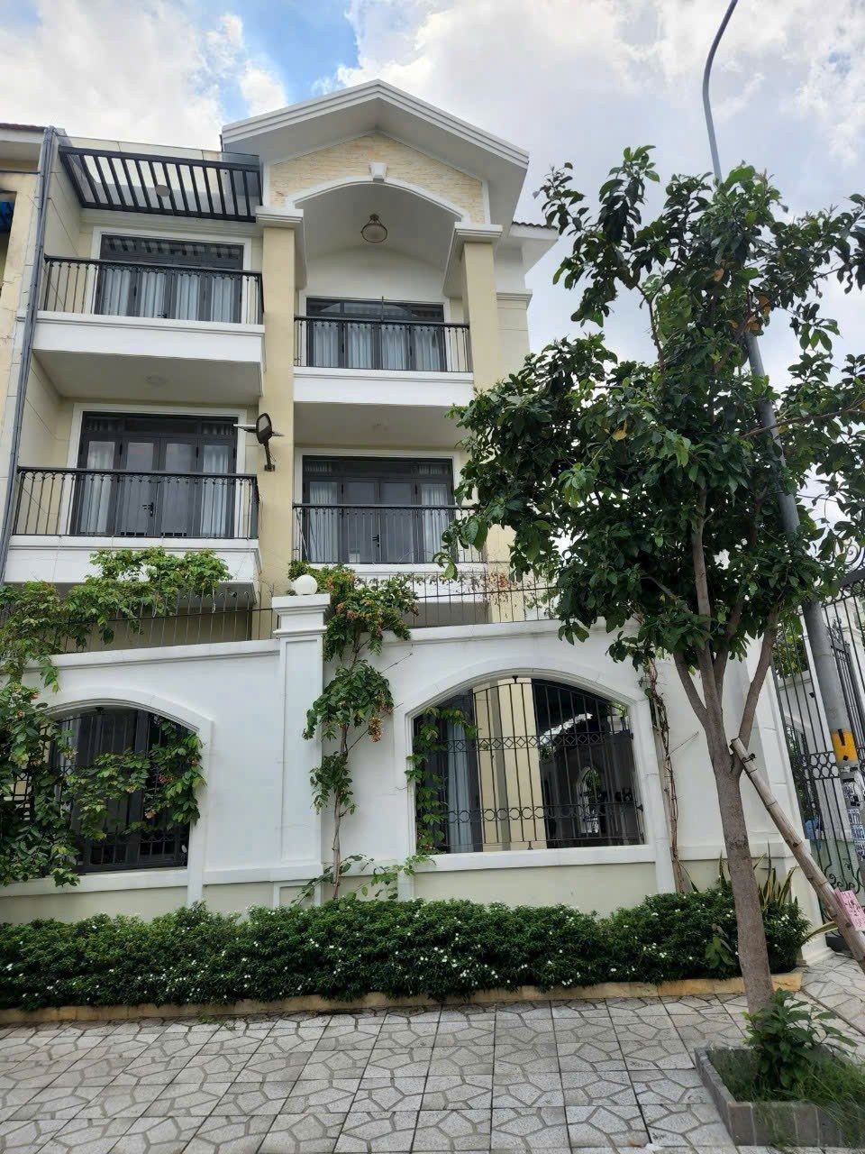 Cần bán Nhà mặt tiền Bình Thạnh, Hồ Chí Minh, Diện tích 183m², Giá 033 Tỷ 4