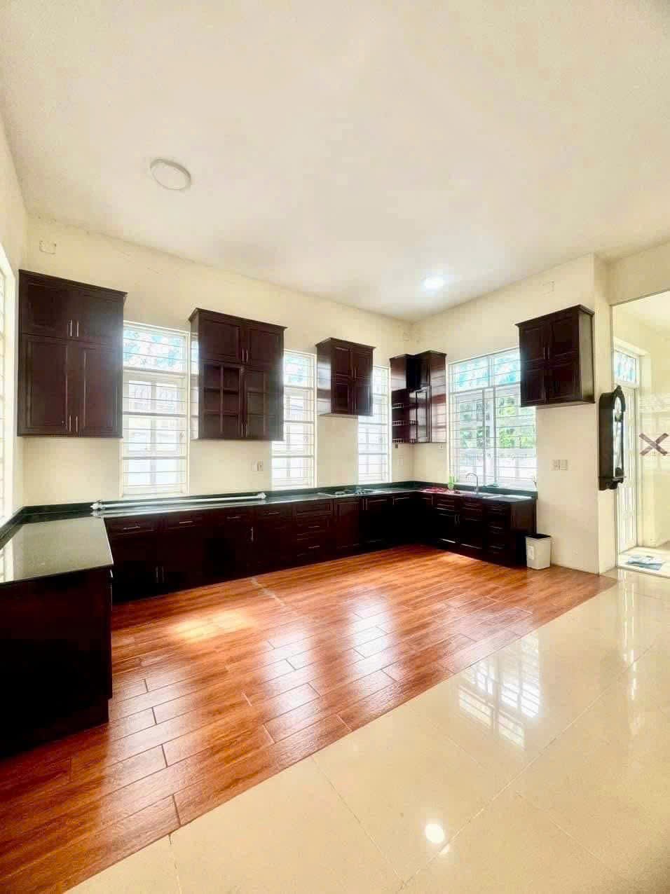 Cho thuê Biệt thự Phường Thảo Điền, Quận 2, Diện tích 393m², Giá 80 Triệu/tháng 7
