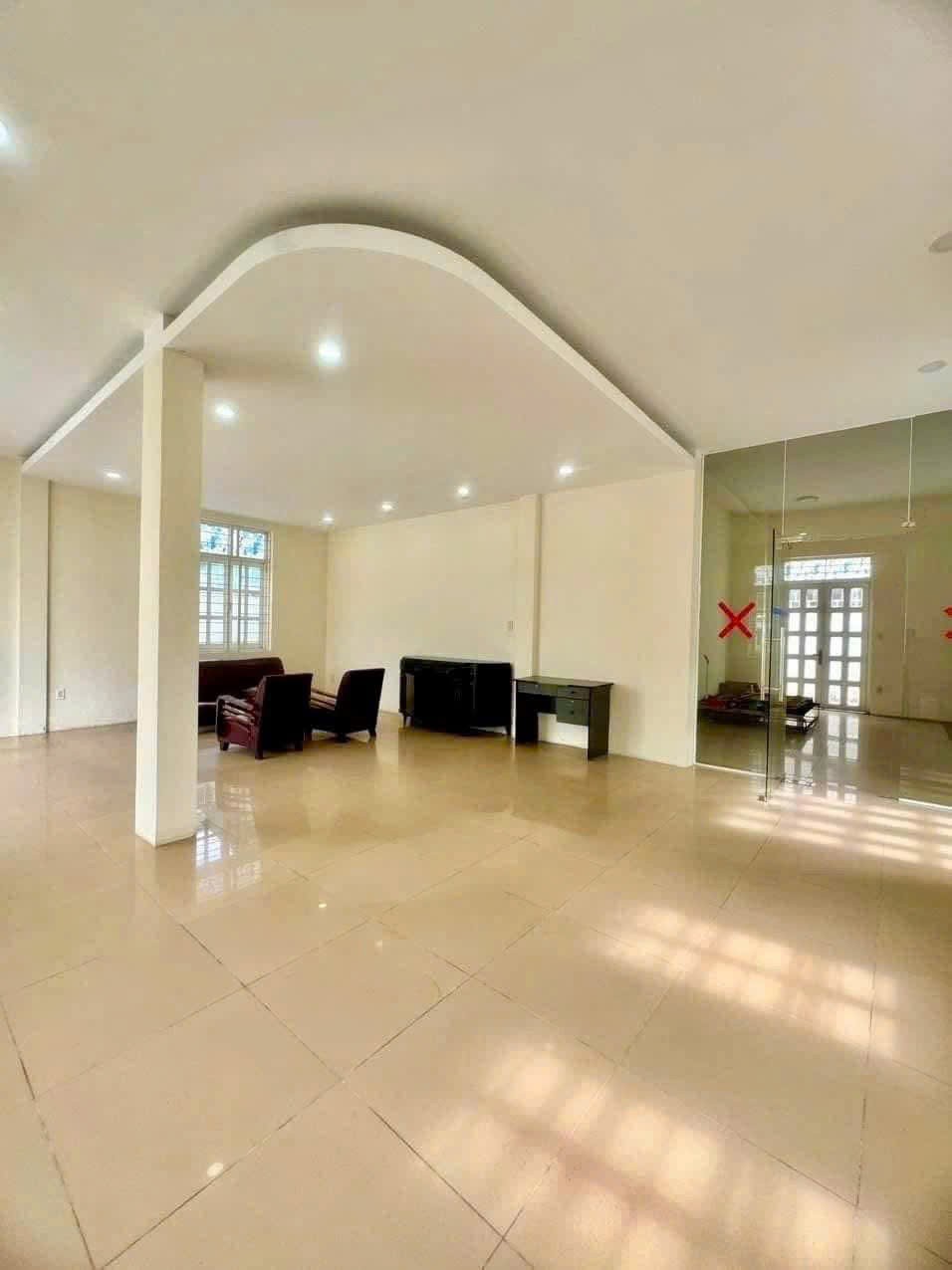 Cho thuê Biệt thự Phường Thảo Điền, Quận 2, Diện tích 393m², Giá 80 Triệu/tháng 3