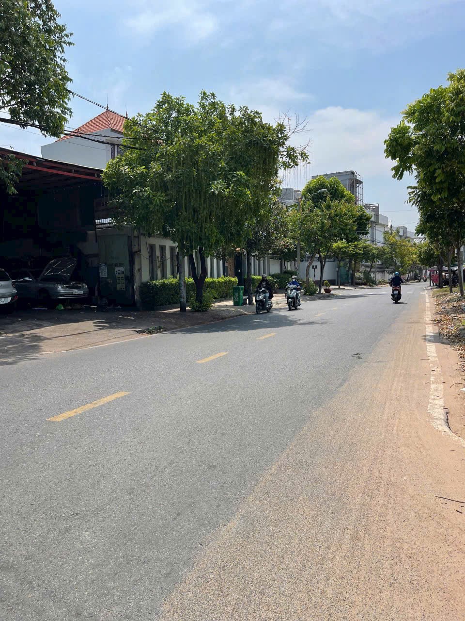 Cho thuê Nhà mặt tiền Phường Linh Trung, Thủ Đức, Diện tích 180m², Giá 30 Triệu/tháng
