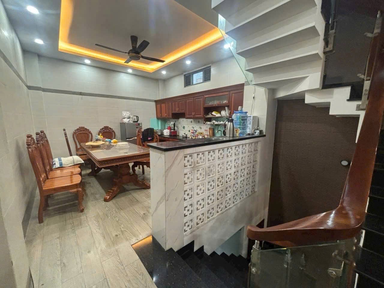 NHÀ 5 TẤM (4x20) MẶT TIỀN NGUYỄN VĂN QUÁ GIẢM NGAY 1.3 TỶ GIÁ CHỈ 11.2 TỶ 4