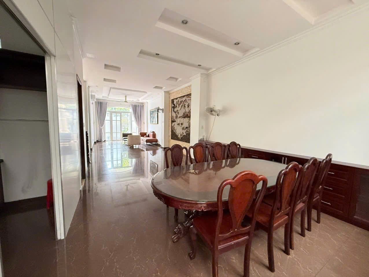 Cho thuê Nhà mặt tiền Phường Thảo Điền, Quận 2, Diện tích 140m², Giá 73 Triệu/tháng