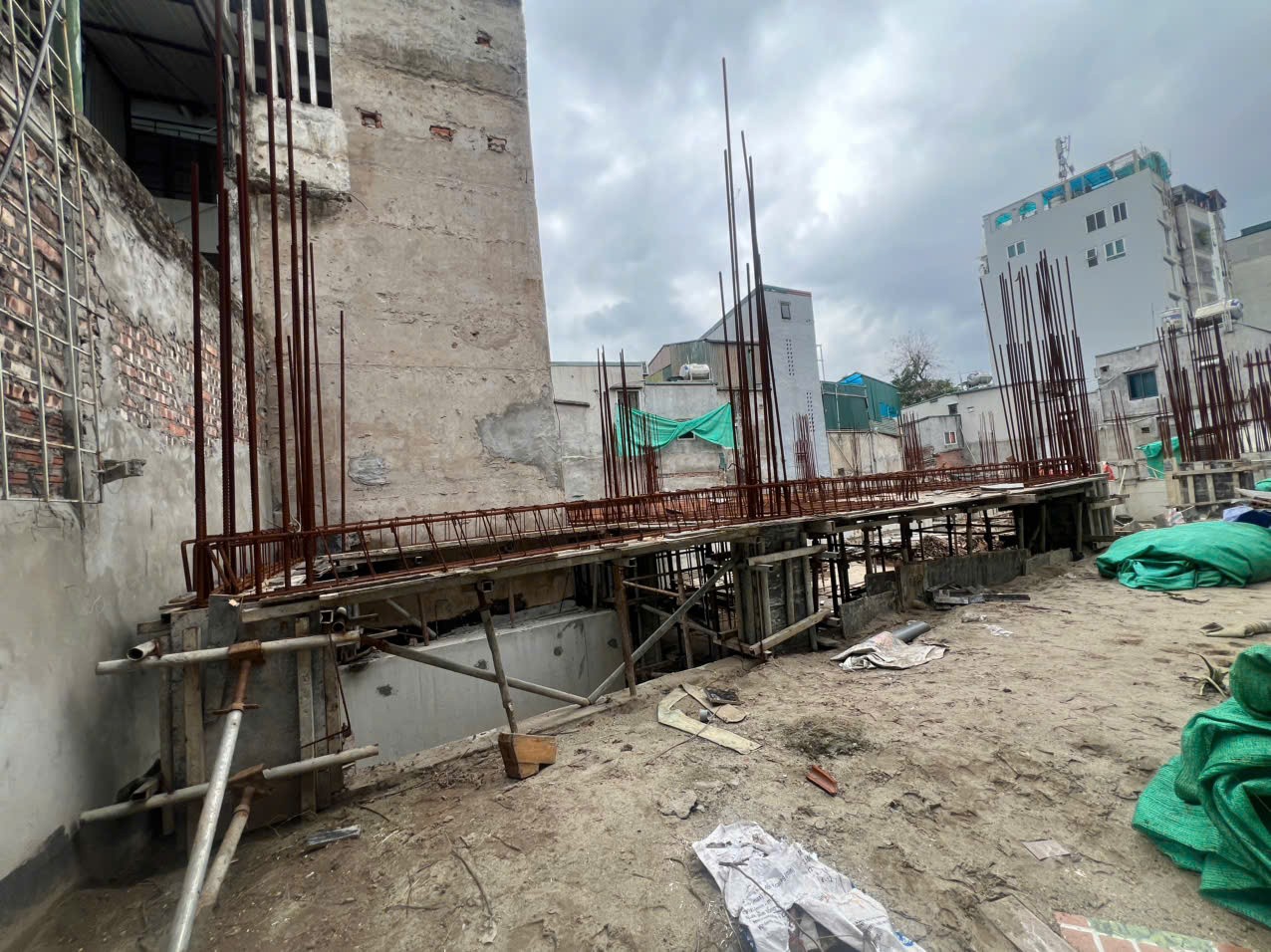 Cần bán Đất đường Trần Quang Diệu, Phường Ô Chợ Dừa, Diện tích 700m², Giá 100 Tỷ 2