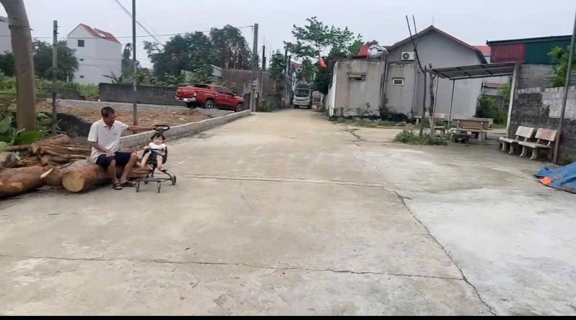Lô góc, tái định cư Văn Mỹ, Chương Mỹ, 100m2, giá 2,3 tỷ. Sát sân golf. 4