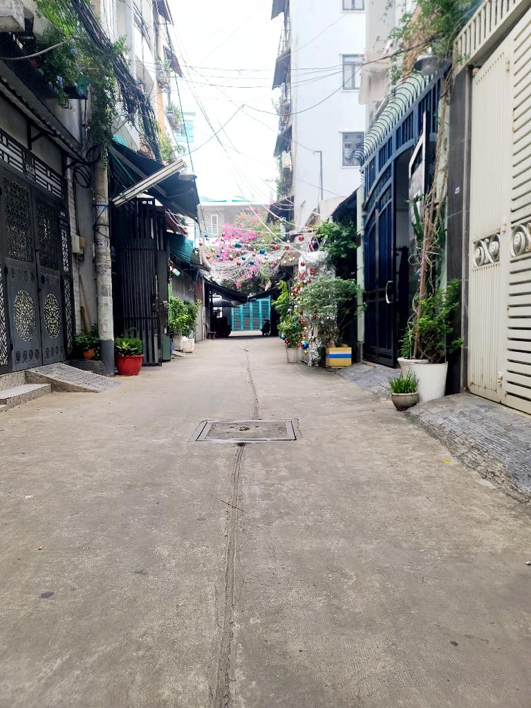 Bán nhà hẻm 6m Tô Hiến Thành-ngang 6.5m-4PN-nhà mới-cạnh ĐH Bách Khoa-giá tốt