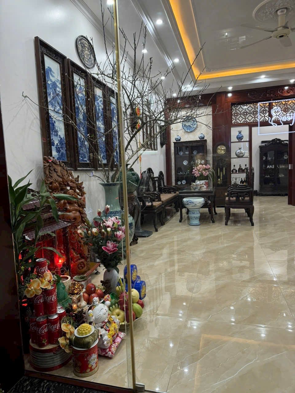Bán căn nhà 4 tầng lô góc, thang máy, mặt phố phường Trần Hưng Đạo, TP HD, 73.3m2, mt 6m 2