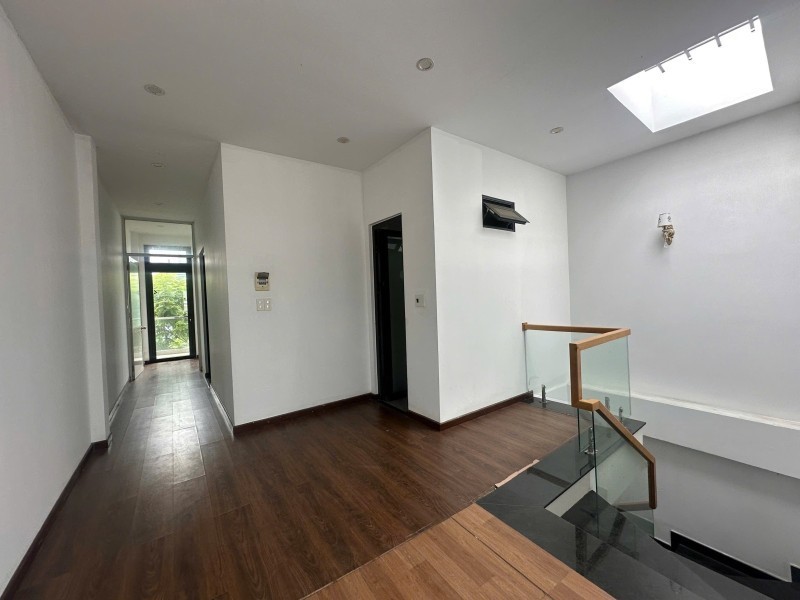Bán Nhà Mặt Tiền Hà Huy Tập, Thanh Khê, 59m², Ngang 6.1m, Thu Nhập 20 Triệu/Tháng, 9.5 Tỷ 3