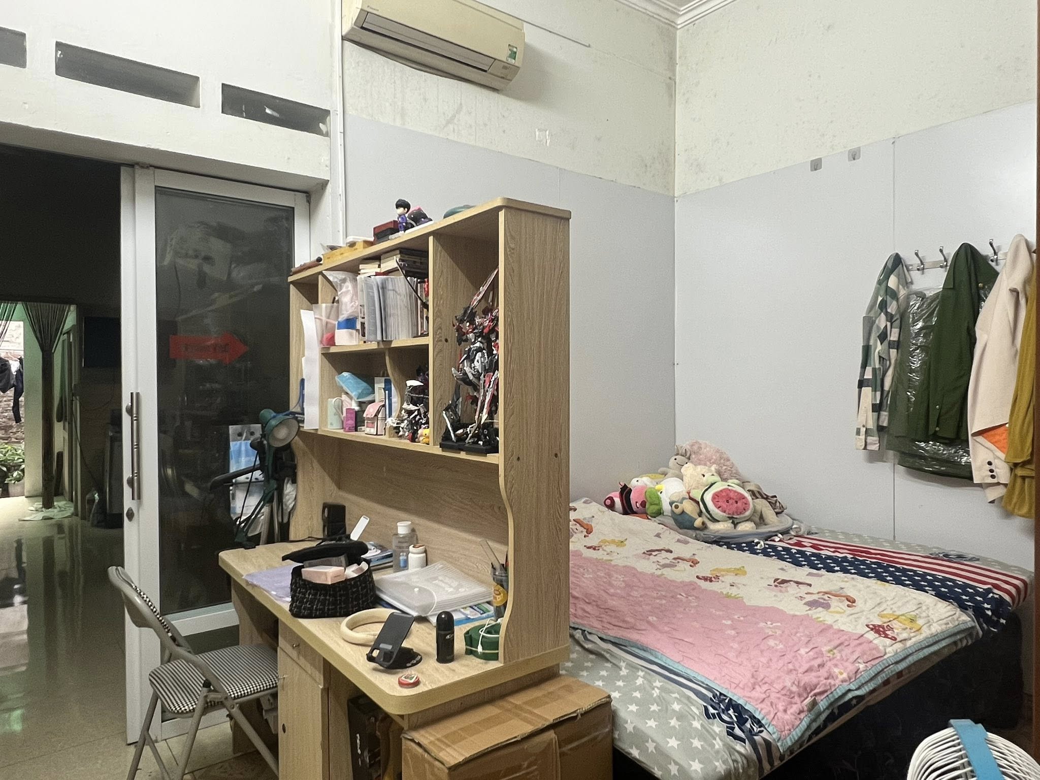 Bán đất mặt đường Bùi Thị Xuân, gần nhà thi đấu, TP HD, 80.6m2, mt hơn 4m, kinh doanh buôn bán tốt 2