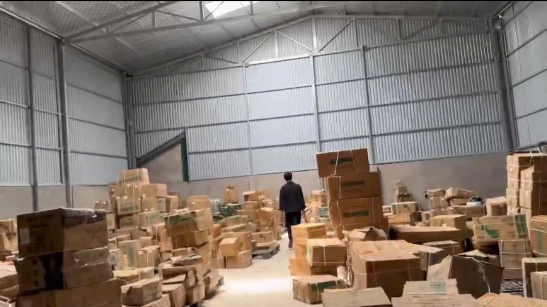 Cho thuê Kho - Nhà xưởng đường Thạch Bàn, Phường Thạch Bàn, Diện tích 650m²,