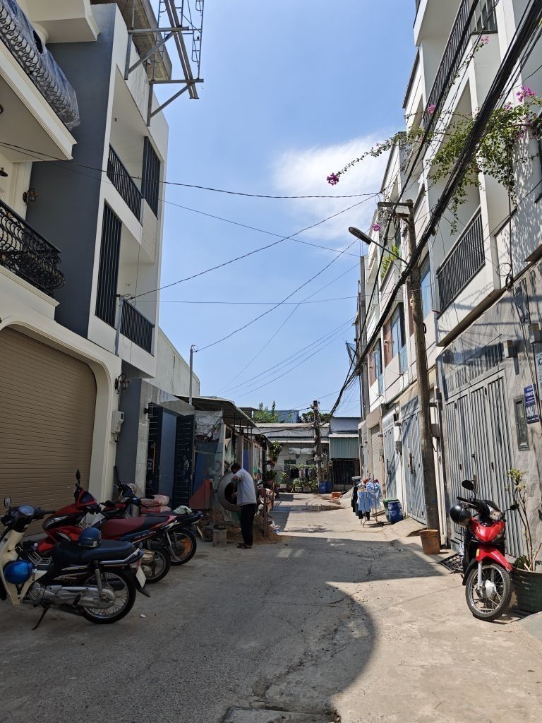 NHÀ SỔ RIÊNG 2 TẦNG 72M2 – XE HƠI TỚI NHÀ – TỈNH LỘ 43 THÔNG NGÔ CHÍ QUỐC – 3,6 TỶ