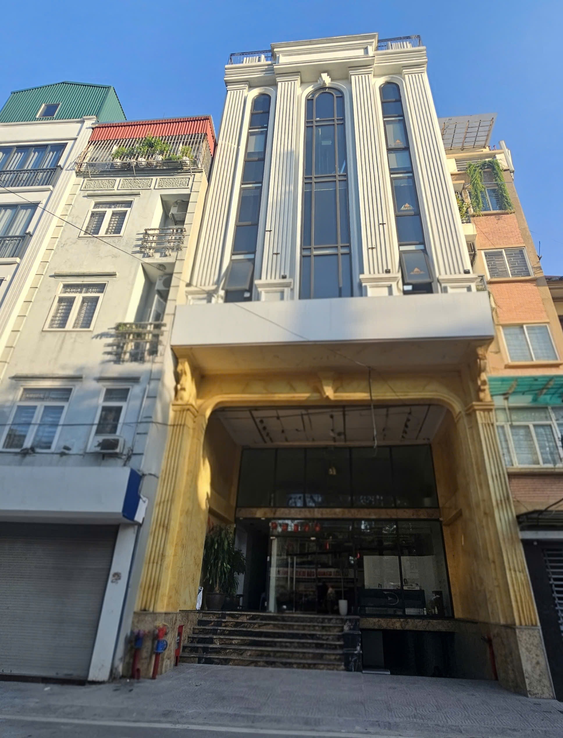 Cho thuê nhà, THANG MÁY, 145m2_ 7T; Lò Đúc, Hòa Mã, Hàm Long -68 tr