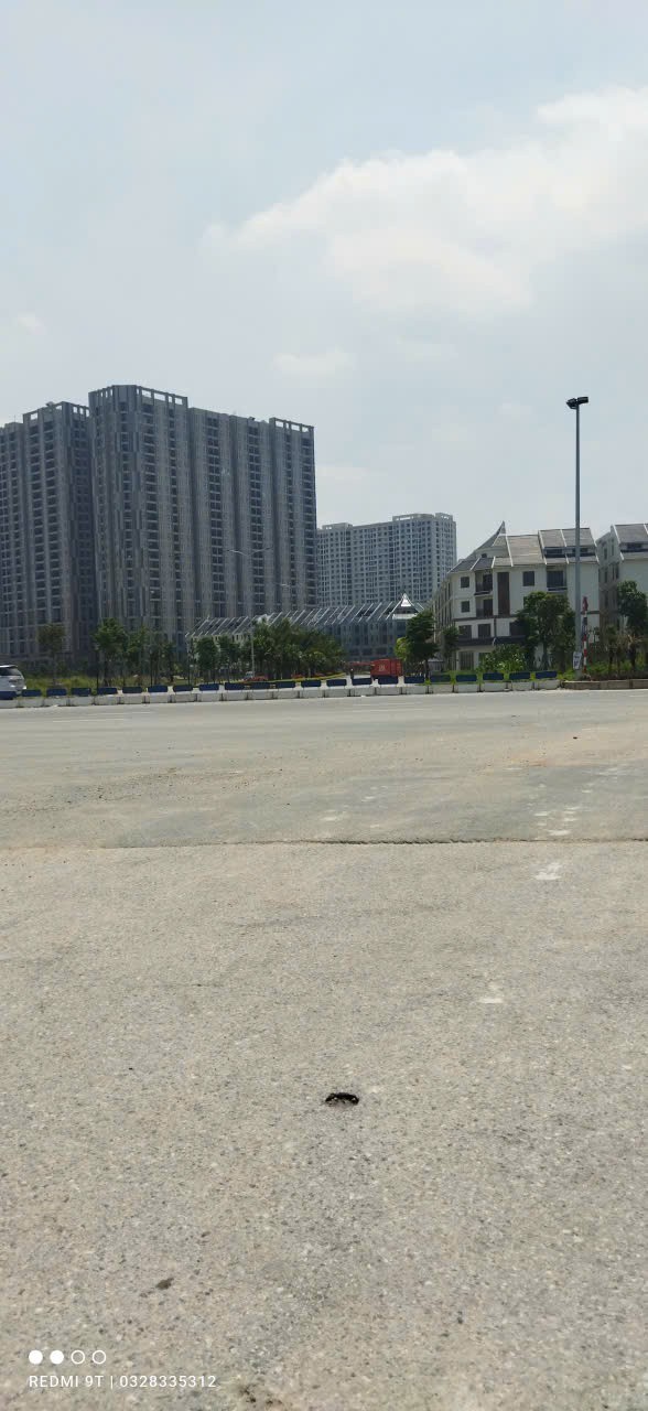 42m2 NHÀ MỚI 5 TẦNG, LAI XÁ KIM CHUNG, LÔ GÓC 3 MẶT THOÁNG, ÔTÔ ĐỖ CỔNG, SỐ VUÔNG ĐẸP, 6.x TỶ