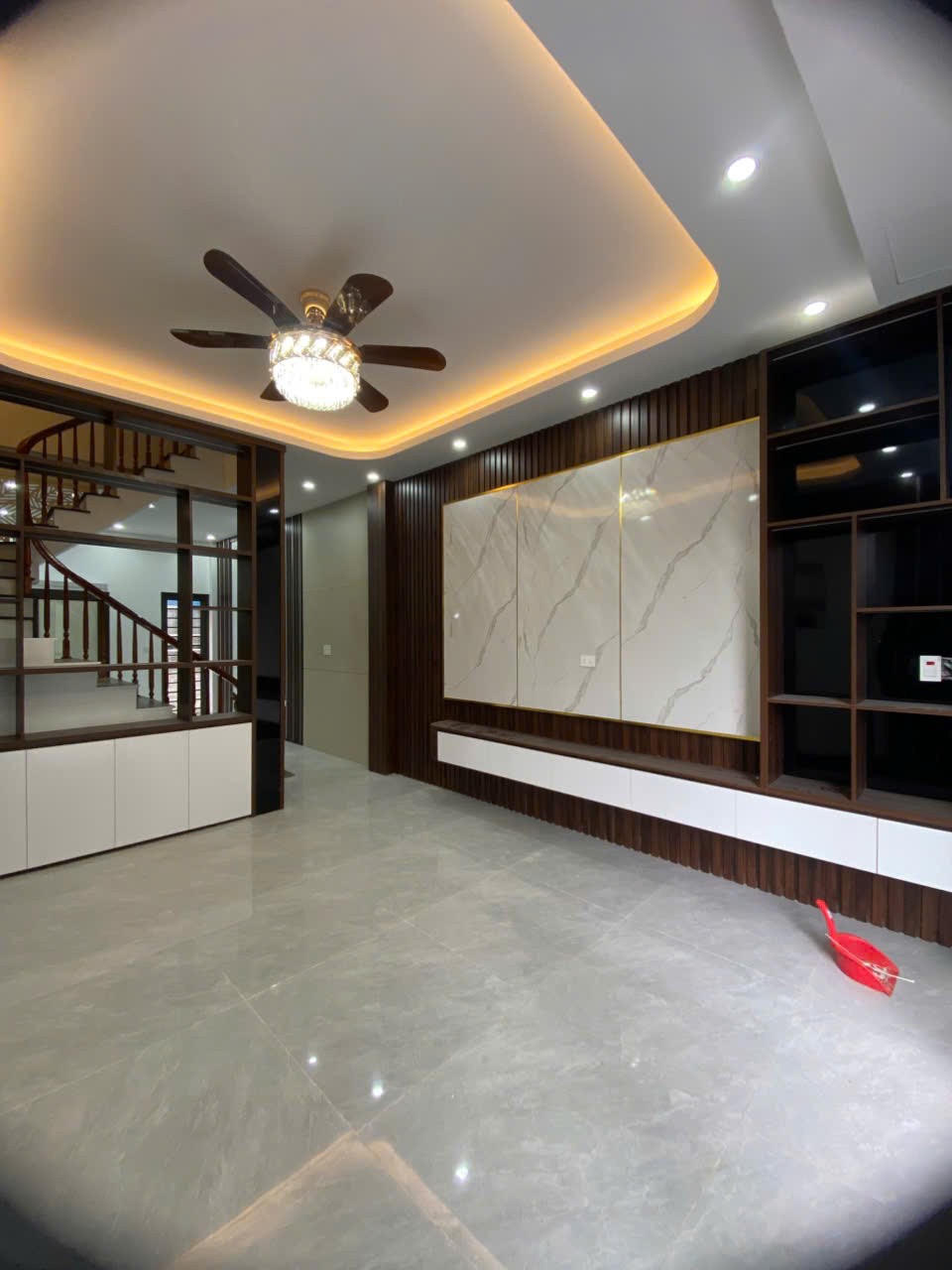 Bán nhà 4 tầng gần 50m2 cách Ngô Thì Nhậm 25m, oto vào tận nơi, Kỳ Bá, TP. Thái Bình, giá 2.9 tỷ, 3