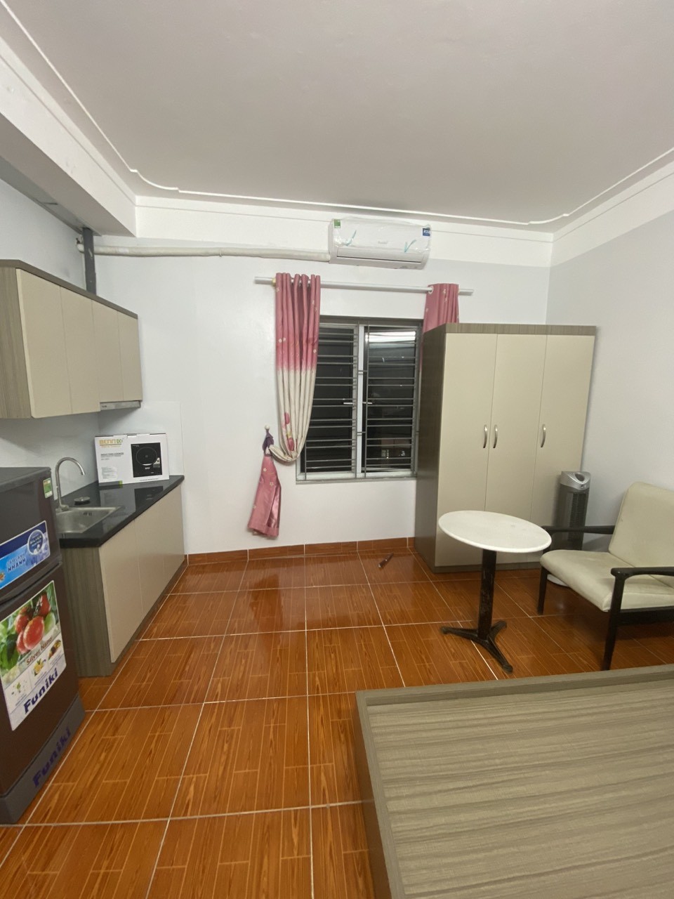Cho thuê CHDV - chung cư mini giá rẻ tại Số 98 Ngõ 116 Phan Kế Bính, Cống Vị, Ba Đình. Chỉ 3.8tr 2