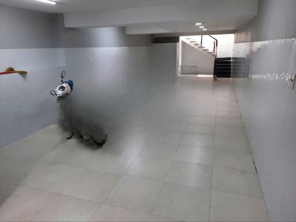 MẶT TIỀN NGAY CÔNG VIÊN,SIÊU THỊ ĐƯỜNG HIỆP BÌNH,HẦM TRÊT 2 LẦU ST GIÁ 25TR 2