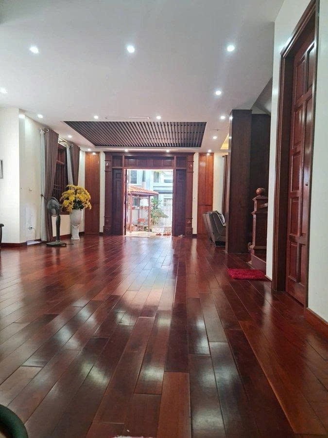 Bán biệt thự đẹp 3 tầng KĐT mới An Hưng, 306m2, mặt tiền 12m, vị trí đẹp, giá 90 tỷ 2