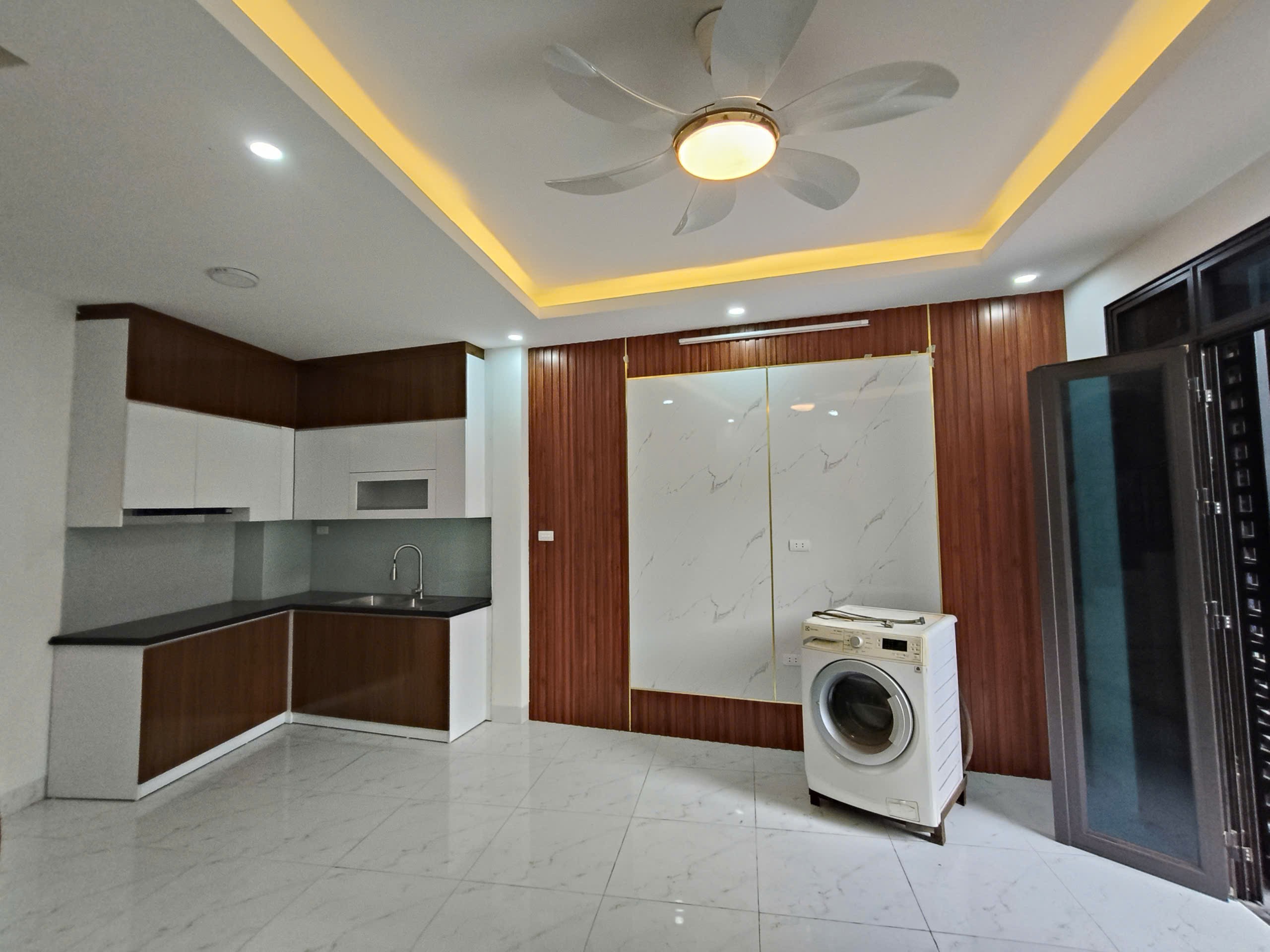 Bán nhà 5T Miêu Nha Tây Mỗ DT33m2, MT4.1m, lô góc, 6.5 tỷ Nam Từ Liêm 2