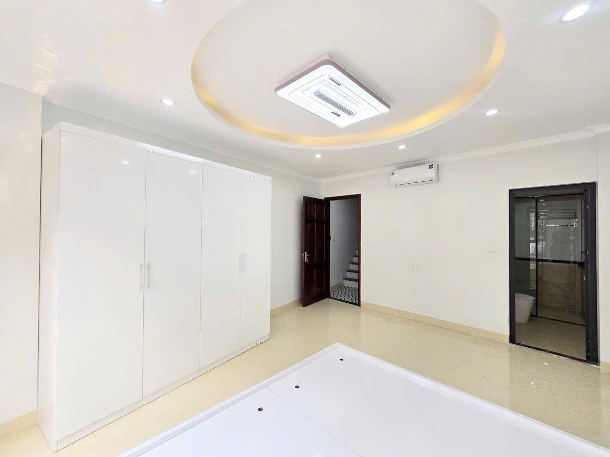 NHỈNH 9 TỶ TRUNG TÂM ĐỐNG ĐA, NHÀ MỚI 6 TẦNG THANG MÁY, THIẾT KẾ HIỆN ĐẠI, THANG MÁY NHẬP, CHỦ 4