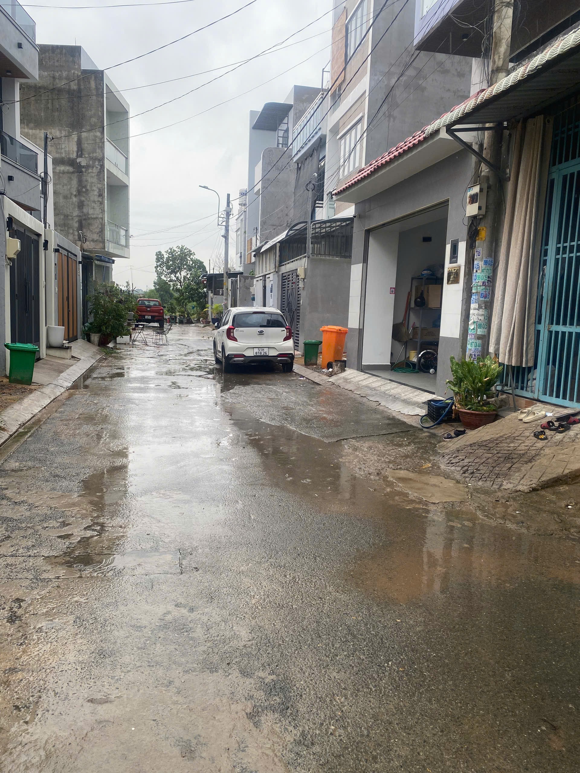 Cần bán Đất đường 6, Phường Long Bình, Diện tích 62m², Giá Thương lượng 3