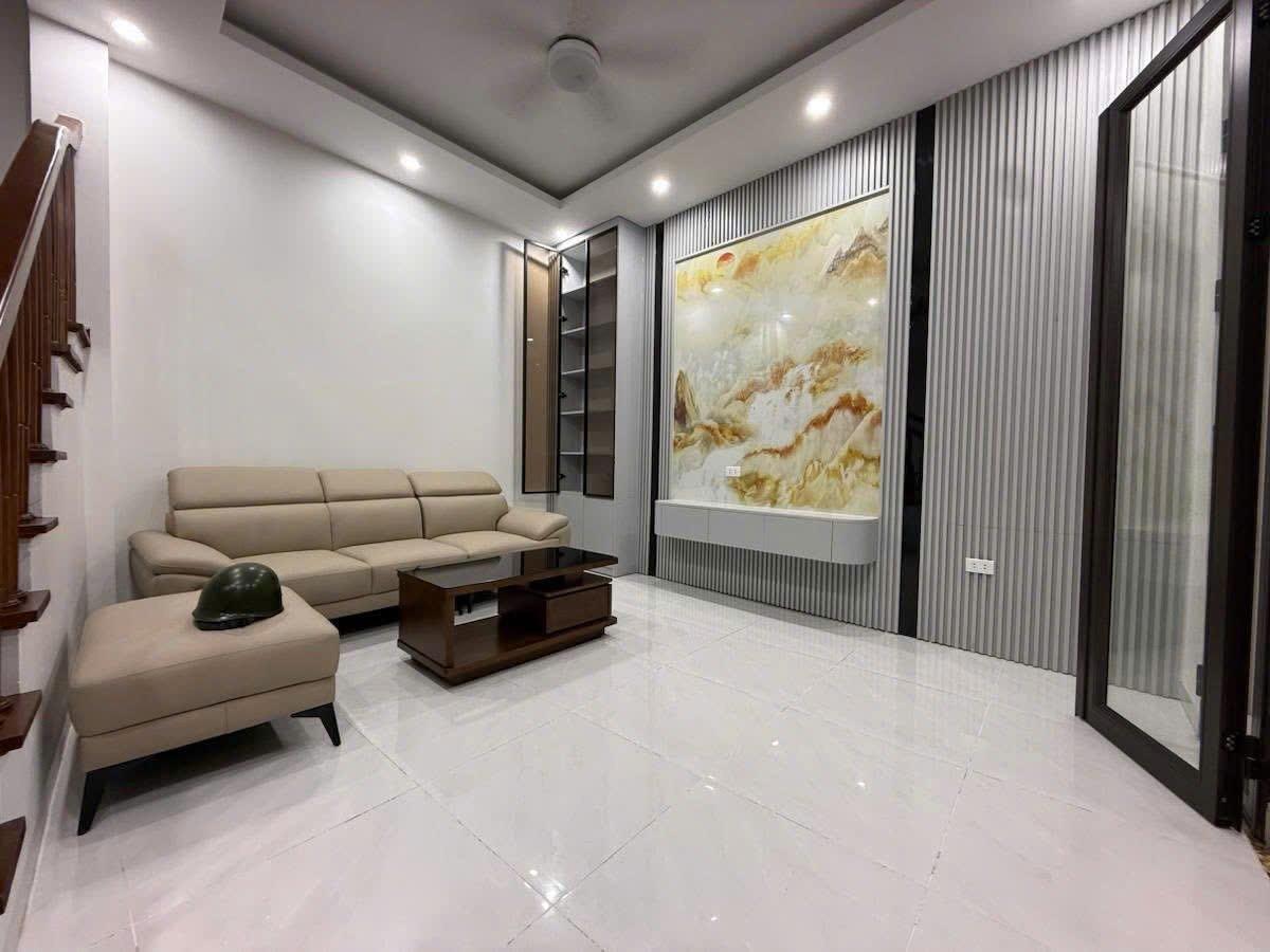 GỐC LÕI ĐỐNG ĐA - NGÕ NÔNG BA GÁC - LÔ GÓC HAI THOÁNG - NĂM TẦNG KIÊN CỐ - NỘI THẤT SANG XỊN - SỔ 2