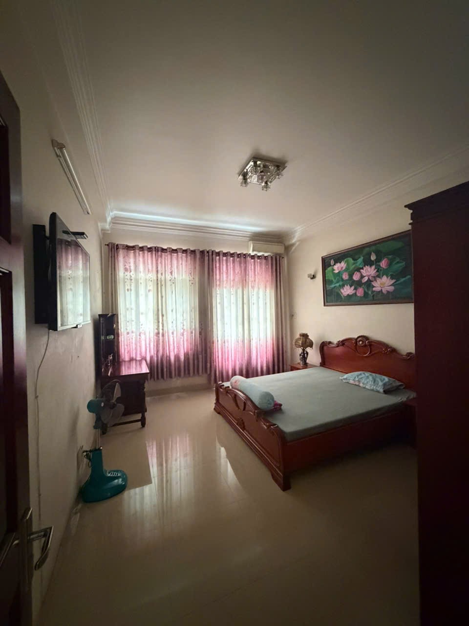 CHO THUÊ NHÀ HẺM XE 7C ĐẦU ĐƯỜNG 38 NGAY CHỢ HIỆP BÌNH GIÁ 16TR 3