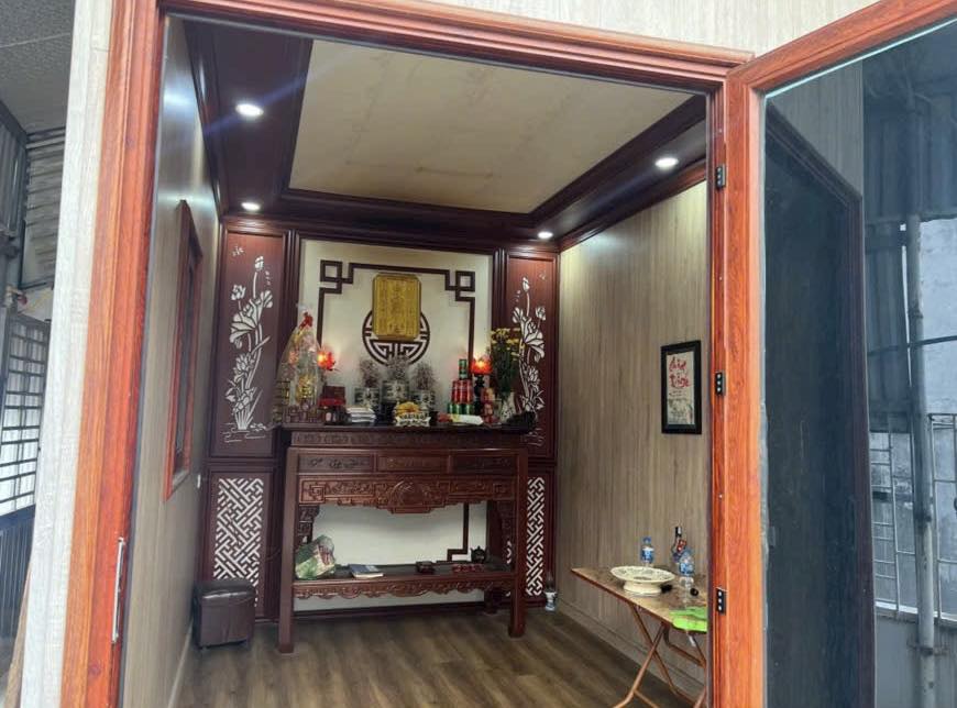 Bán căn nhà mặt đường Điện Biên Phủ, ph Cẩm Thượng, TP Hải Dương, 69.4m2, mt 4m, 2.5 tầng, KD 4
