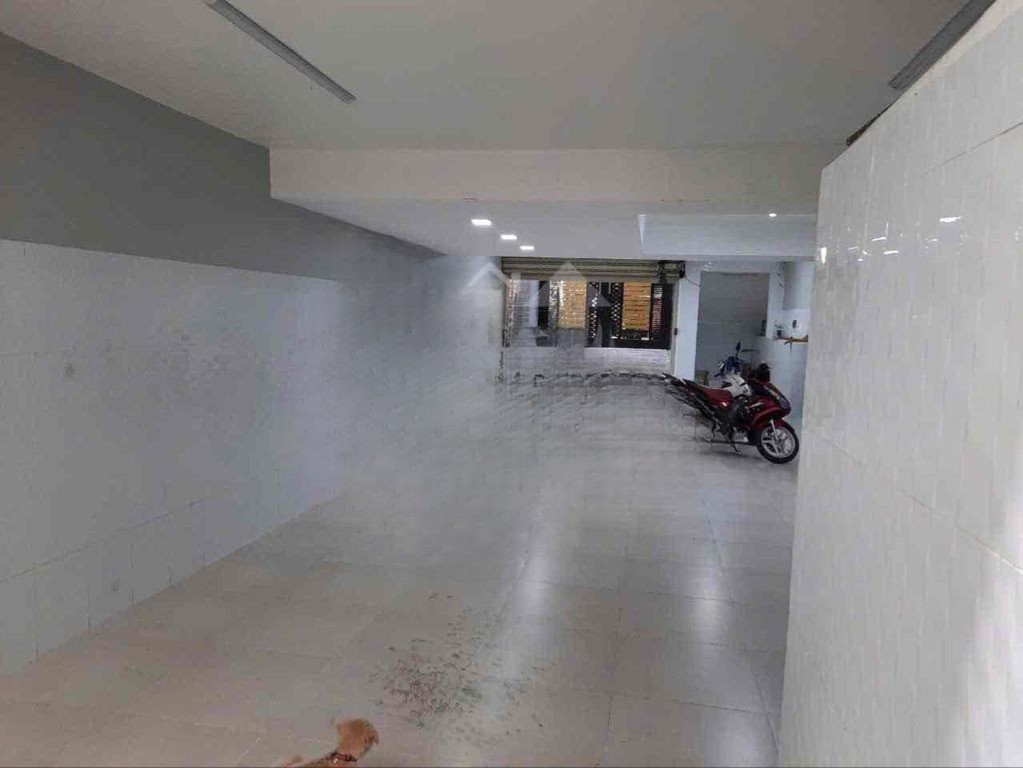MẶT TIỀN NGAY CÔNG VIÊN,SIÊU THỊ ĐƯỜNG HIỆP BÌNH,HẦM TRÊT 2 LẦU ST GIÁ 25TR 3