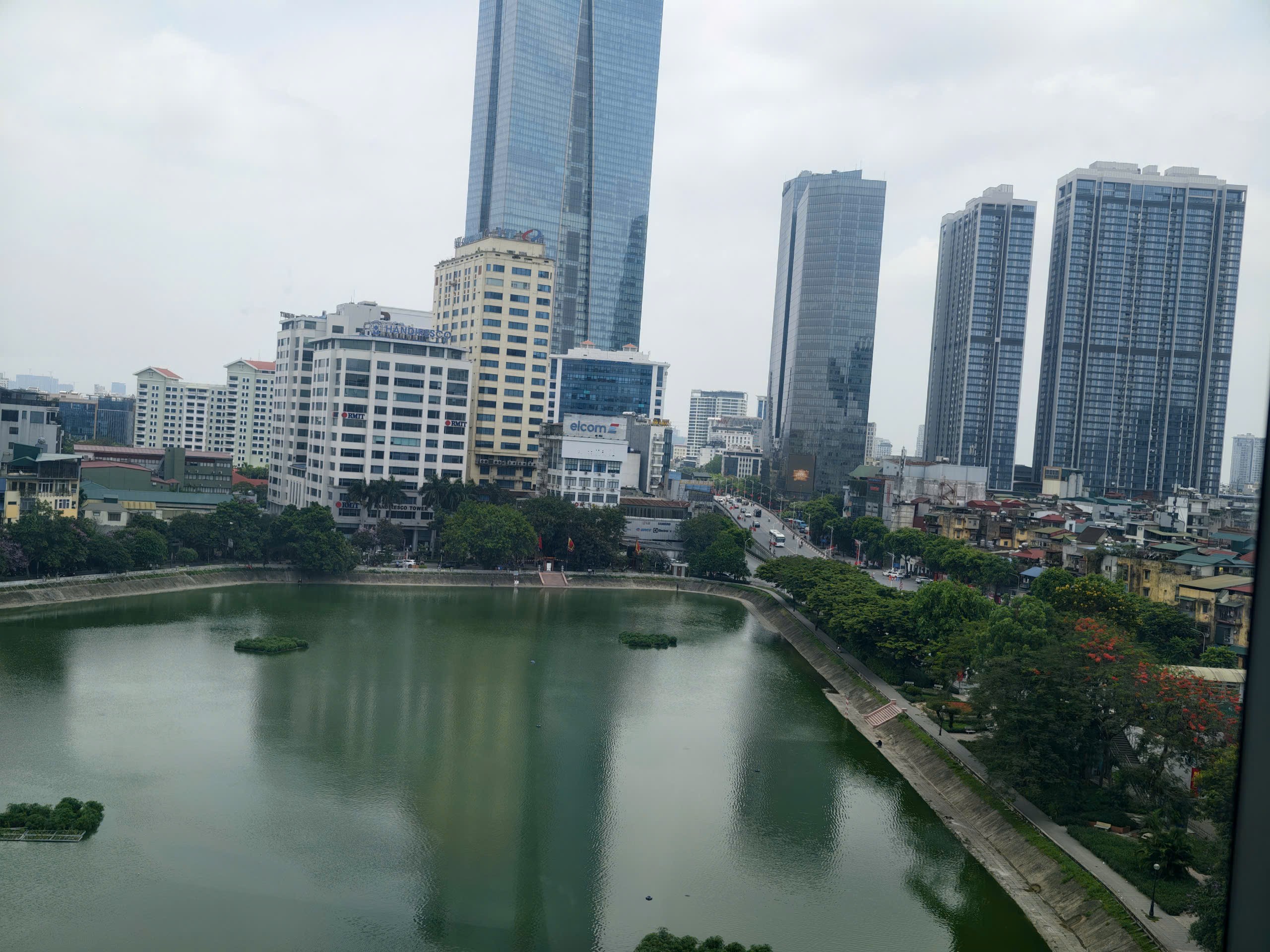 Cho thuê Văn phòng tại Ngọc Khánh Plaza với diện tích 250m² chỉ 11$/m²