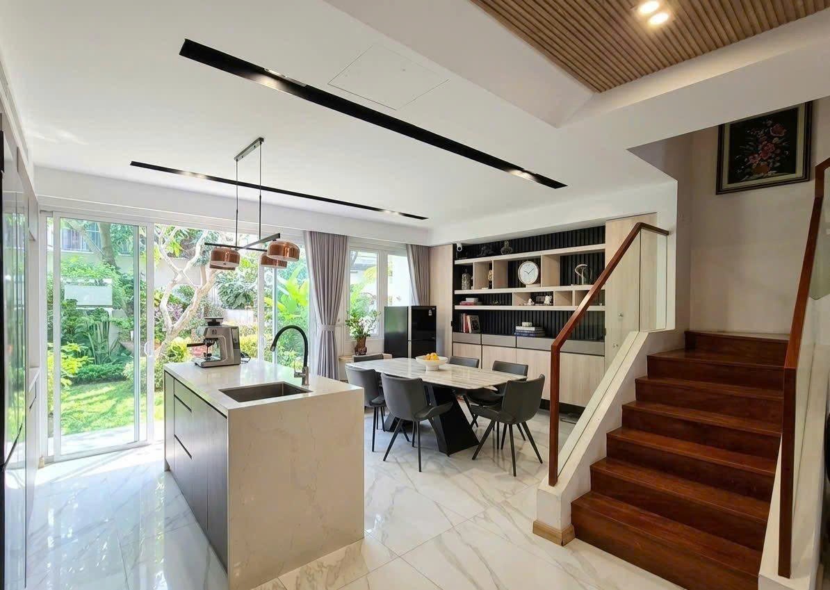 Hiếm nhà LK đẹp 3 tầng Nadyne Garden Park city, 120m2, mặt tiền 6m, sang trọng, ở sướng, giá 41.5 3
