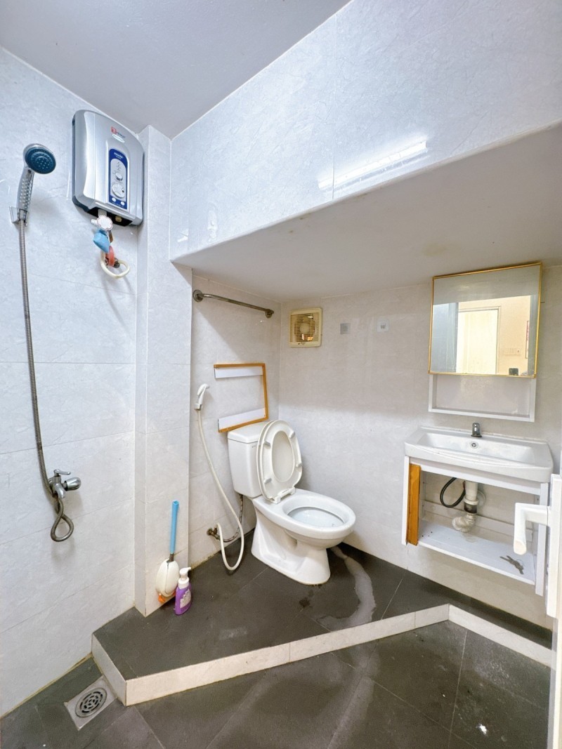 LÃNH BINH THĂNG Q11 HẺM 4M 28M2 2 TẦNG 2PN 2WC CHỈ 5.25 TỶ 4