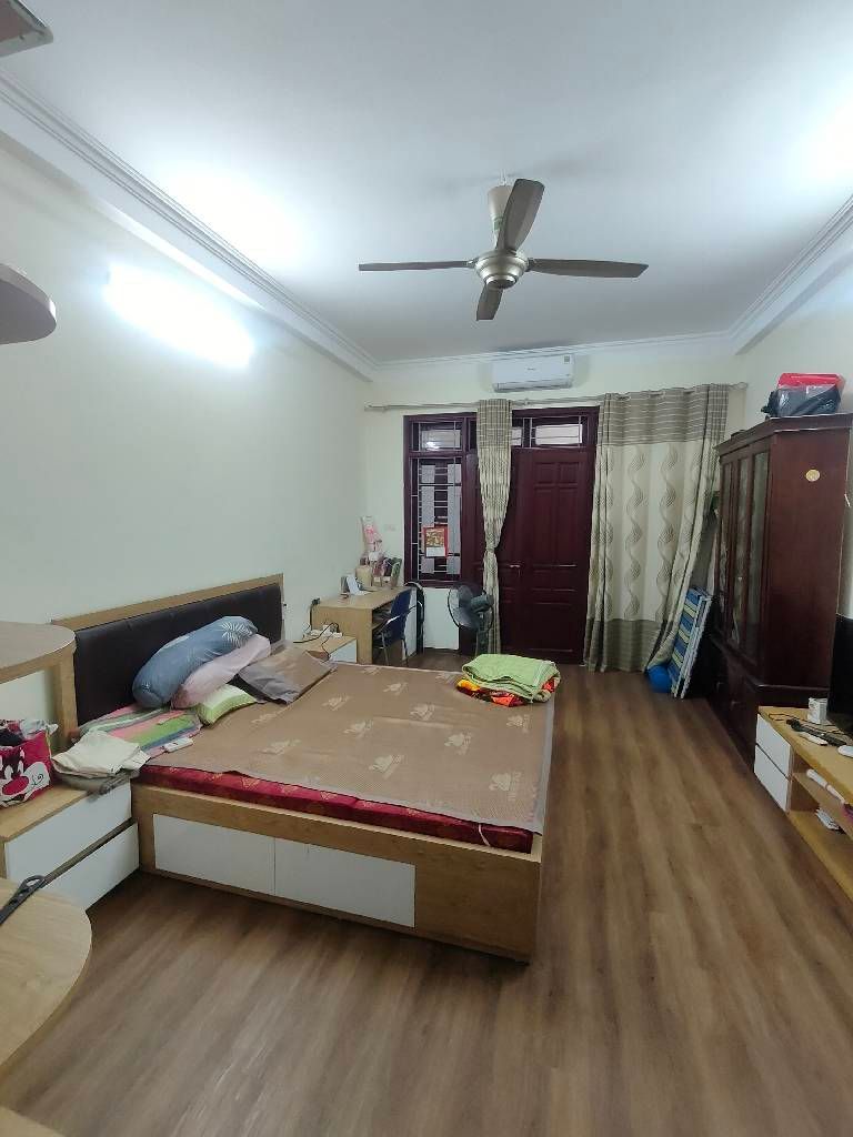 Cần bán Nhà mặt tiền đường Trương Định, Phường Giáp Bát, Diện tích 55m², Giá 11.68 Tỷ 3