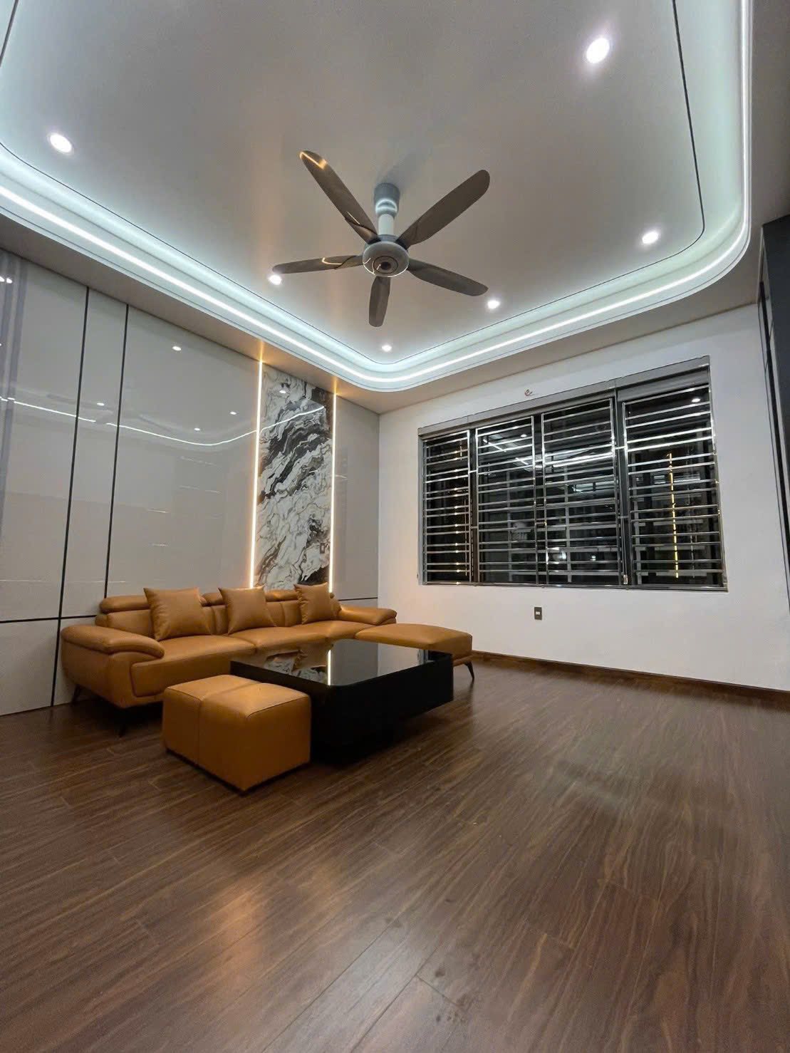 Cần bán Nhà mặt tiền Phường Tân Bình, Hải Dương, Diện tích 68m², Giá 6.6 Tỷ 5