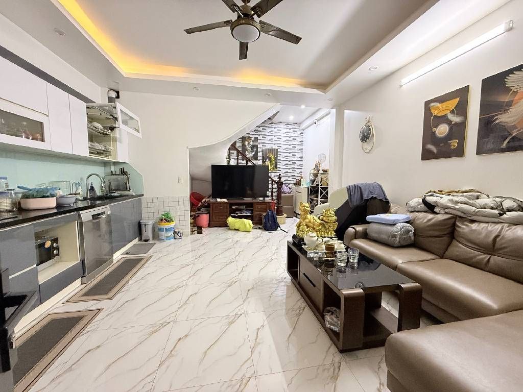 Cần bán Nhà mặt tiền đường Nguyễn Khoái, Phường Vĩnh Hưng, Diện tích 42m², Giá 7.29 Tỷ 2