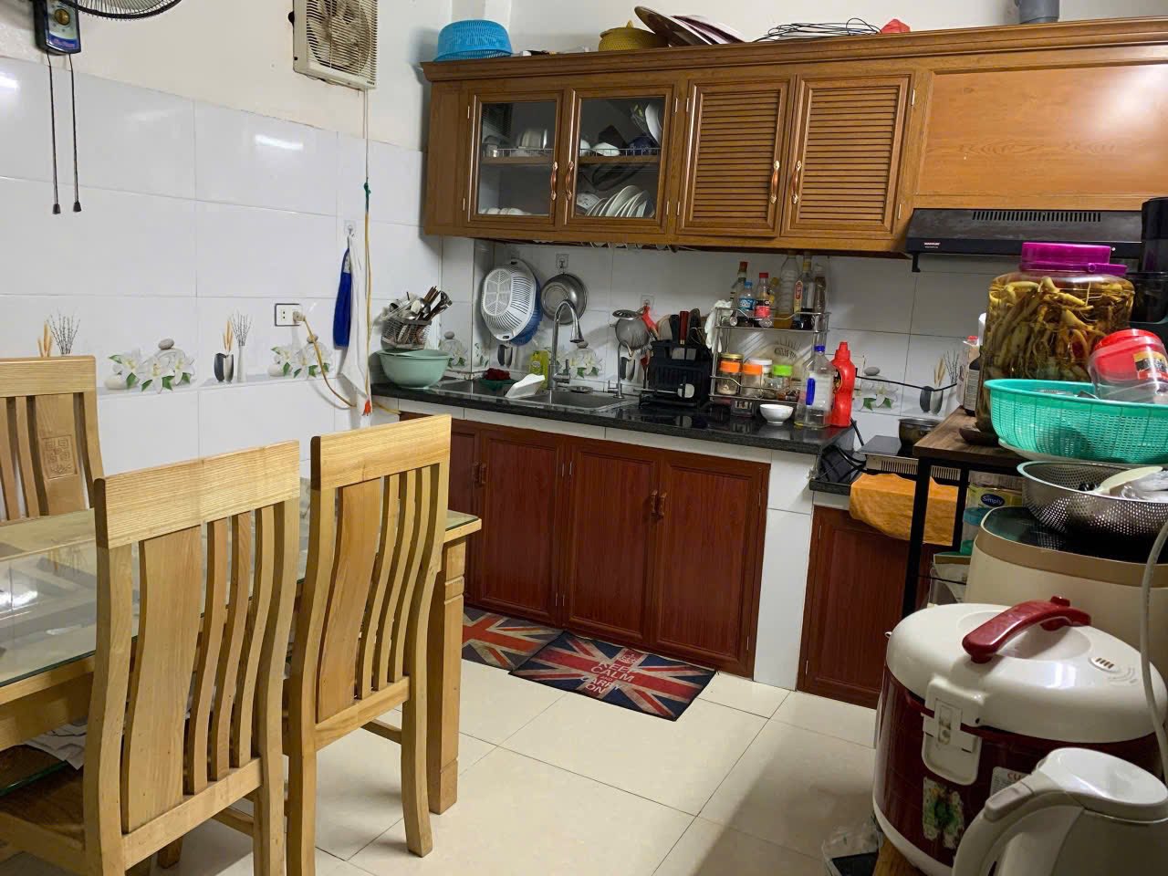 Bán căn nhà mặt phố Vũ Hựu, ph Thanh Bình, TP Hải Dương, 59.4m2, mt 4.02m, 2 tầng, 2 ngủ, 3.9x tỷ 6